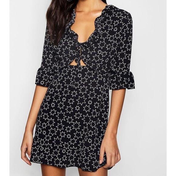 ASOS Dresses & Skirts - NWT ASOS star print cut out tea dress